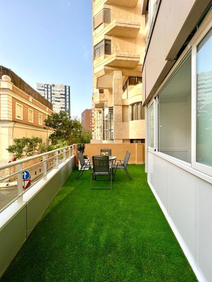 Malagueta Beach II & Private Terrace By Ele Apartments Málaga Exteriör bild